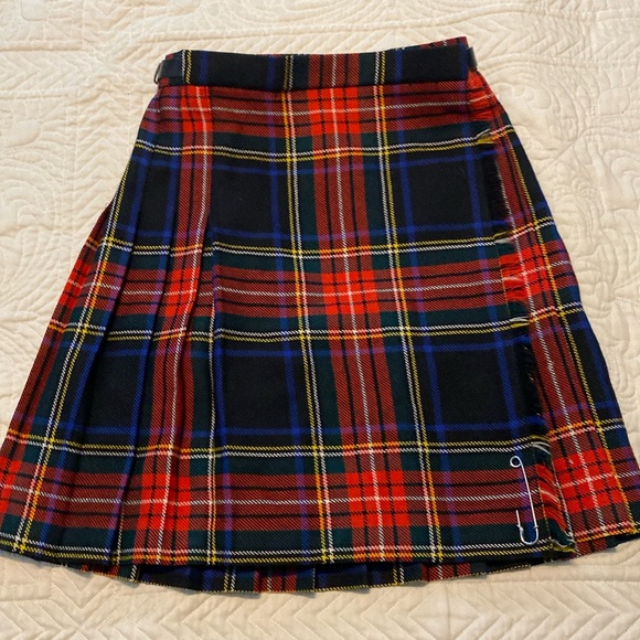 Kid’s Edinburgh Woollen Mill Tartan, fits like a 6 - Picture 1 of 3